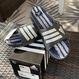 Adidas lakanossage slides size 11 brand new